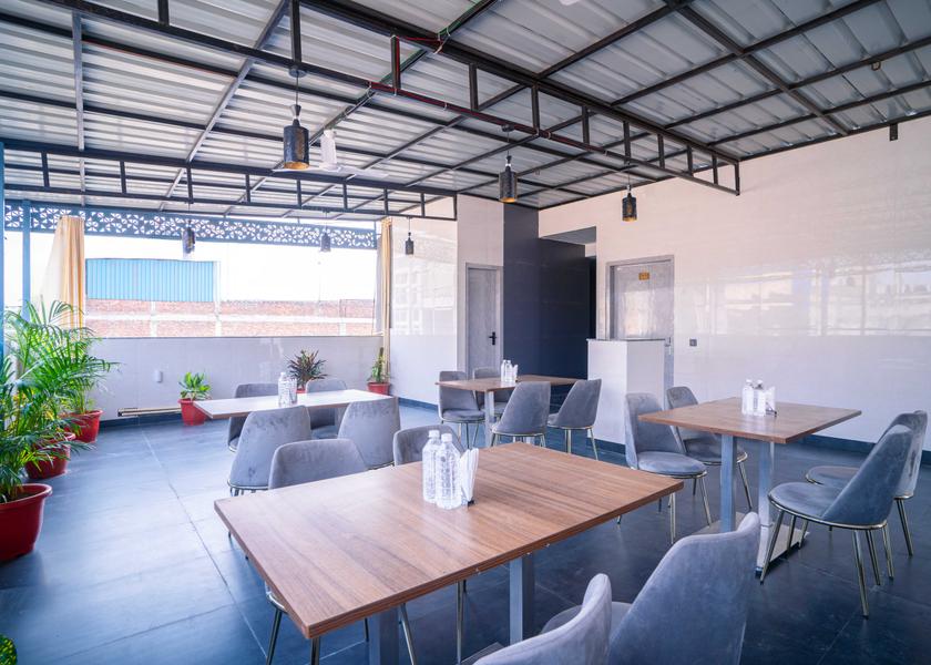 Delhi New Delhi Food & Dining