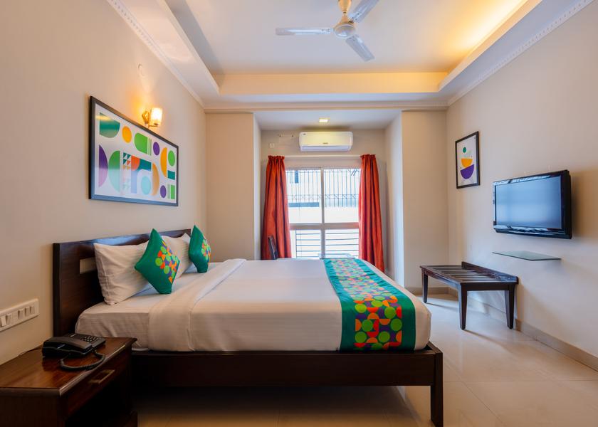 Karnataka Bangalore Deluxe Room