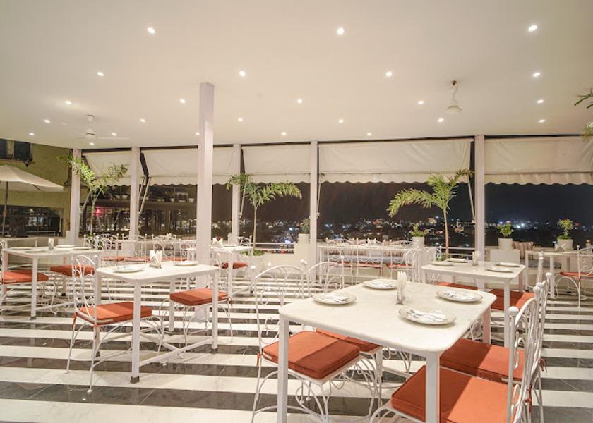 Rajasthan Udaipur Food & Dining