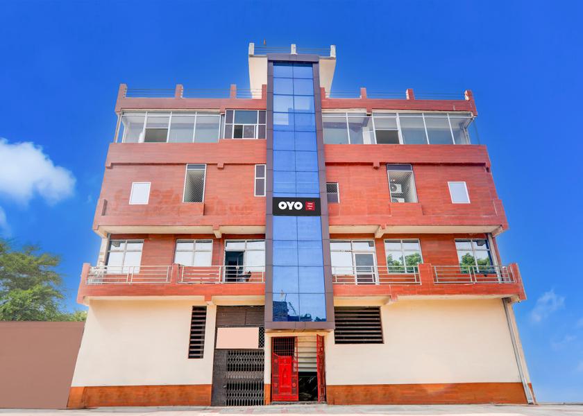 Uttar Pradesh Lucknow Facade