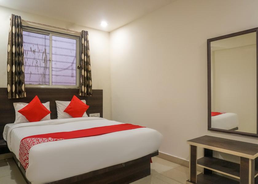Maharashtra Pune Room