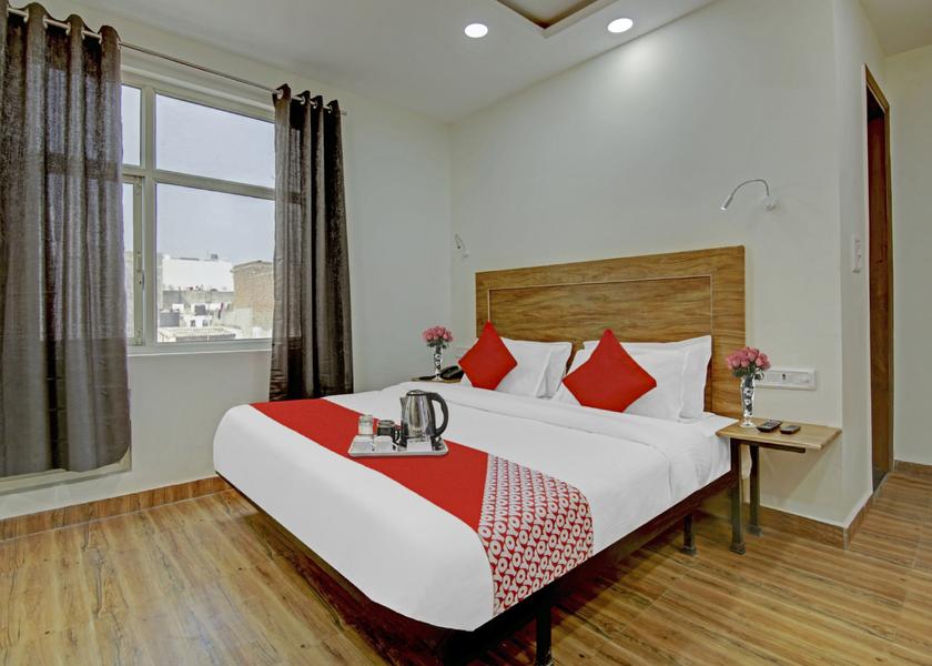 Delhi Delhi Room