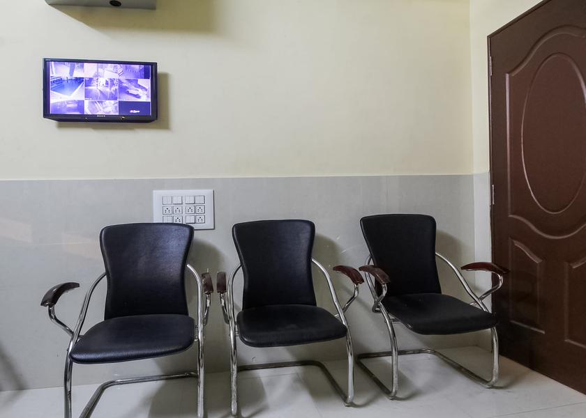 Tamil Nadu Courtrallam Lobby