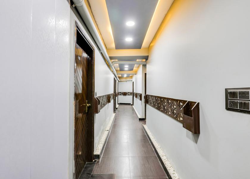 Delhi Delhi Lobby