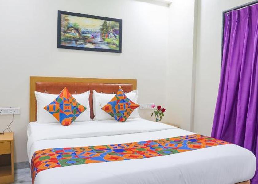 Maharashtra Pune Premium Room