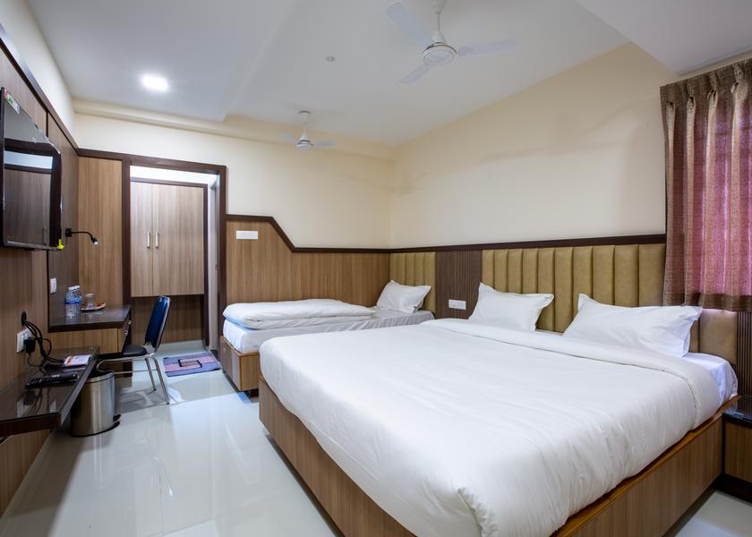 Tamil Nadu Erode Super Deluxe Triple