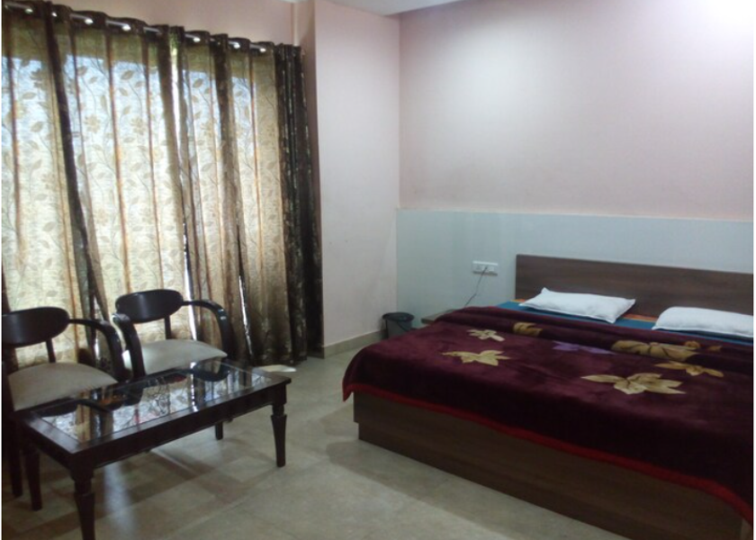 Punjab Pathankot Deluxe Room