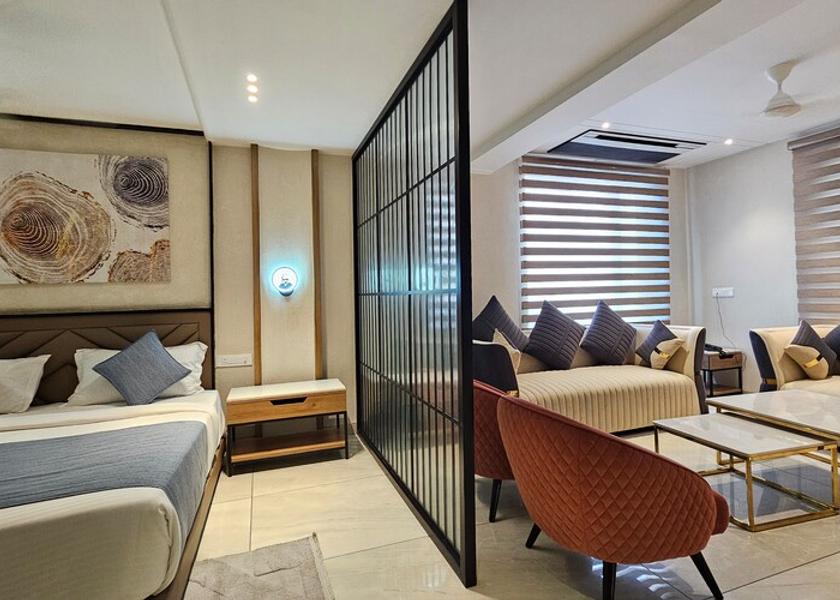 Madhya Pradesh Indore Suite Room