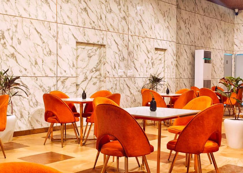 Uttar Pradesh Noida Food & Dining