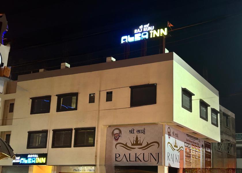 Maharashtra Shirdi Hotel Exterior