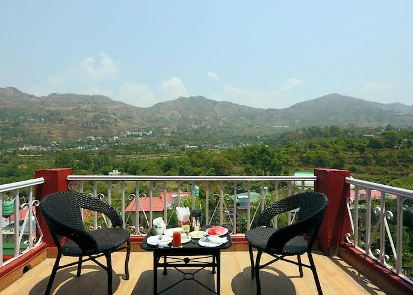 Uttarakhand Bhimtal Food & Dining