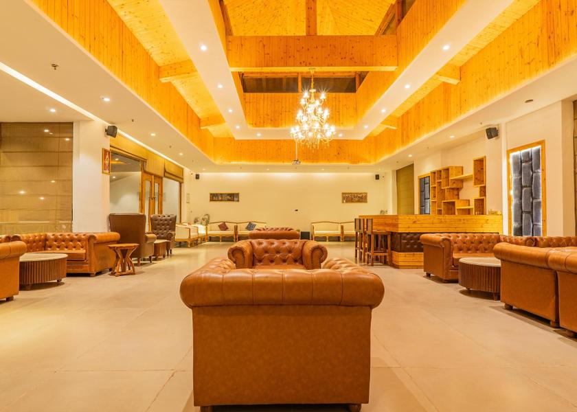 Himachal Pradesh Kullu Public Areas
