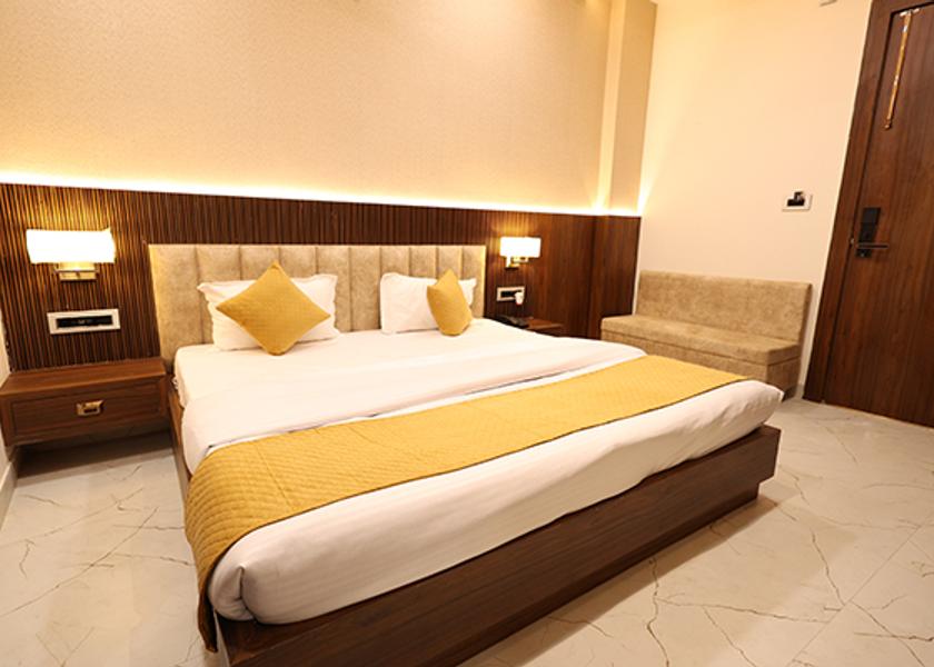 Uttar Pradesh Vrindavan Standard Queen Room