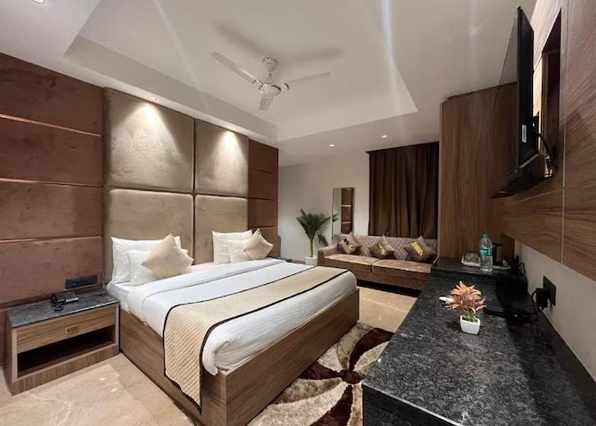 Uttar Pradesh Vrindavan Executive Double Room