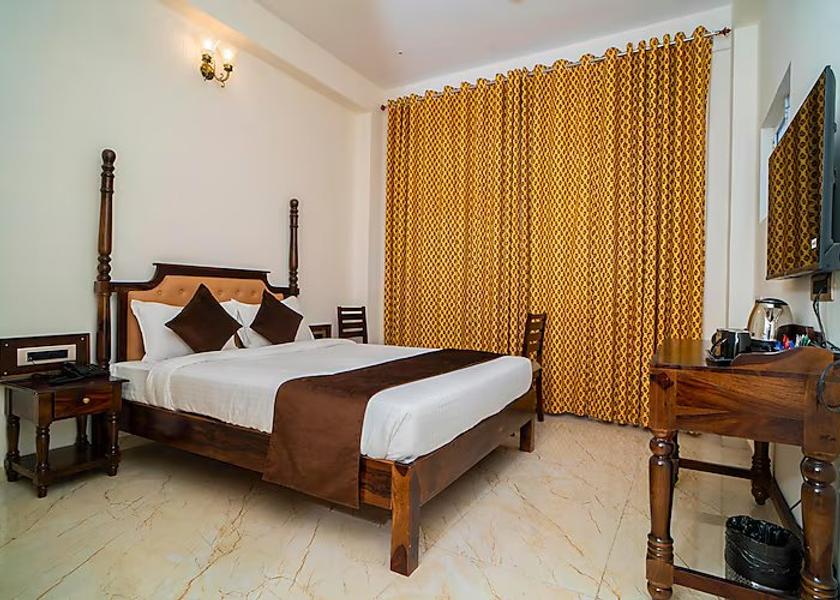 Rajasthan Udaipur Standard Queen Room
