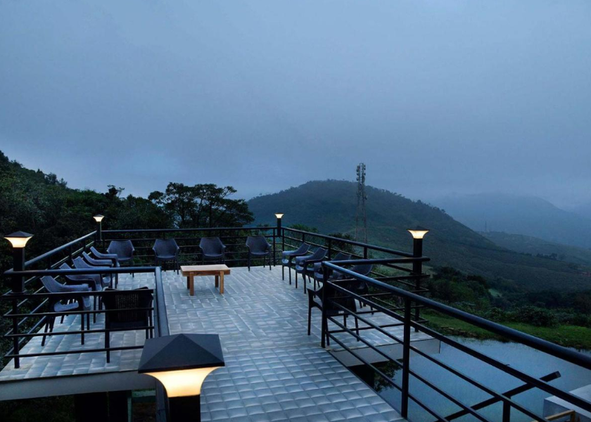 Tamil Nadu Valparai Hotel View