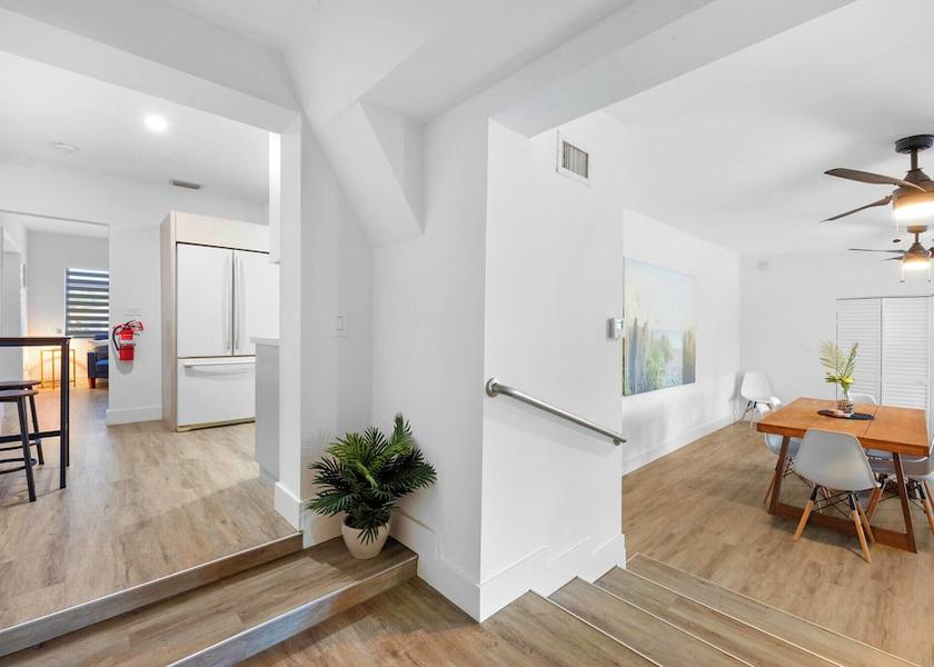 Florida Miami In-Room Dining