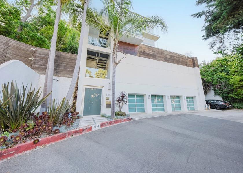 California Los Angeles Exterior Detail