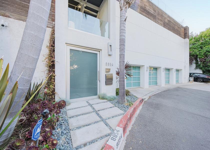 California Los Angeles Property Grounds