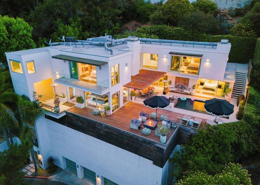 California Los Angeles Exterior Detail