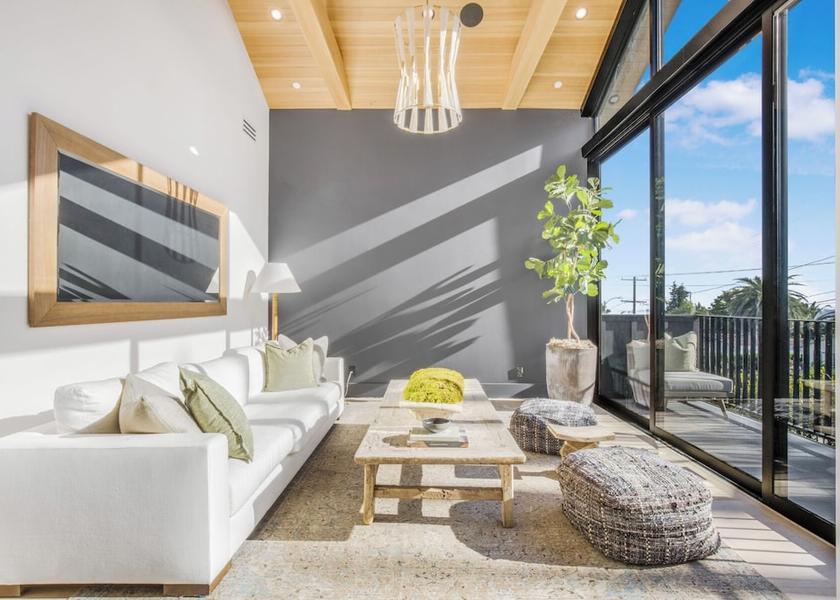 California Los Angeles Interior Entrance