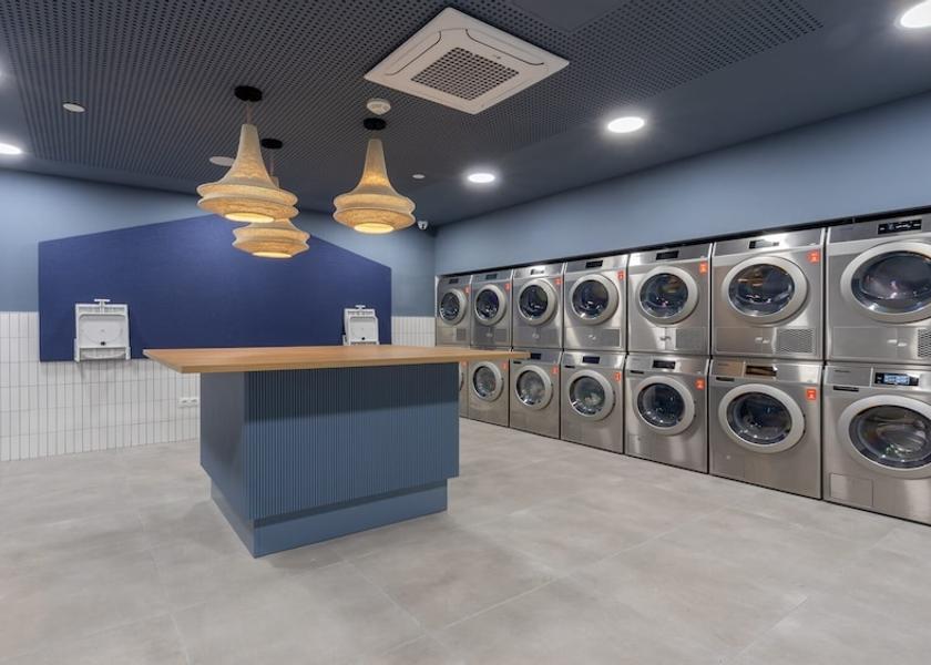 Community of Madrid Madrid Laundry Room