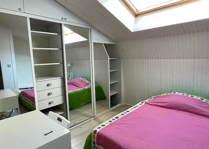 Ile-de-France Paris Room