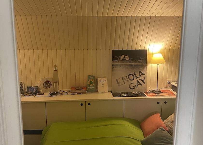 Ile-de-France Paris Room