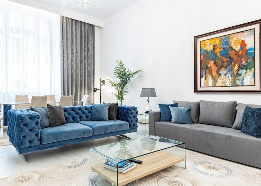  Budapest Room