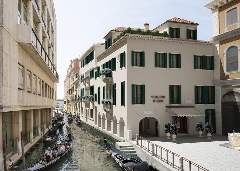 Veneto Venice Exterior Detail