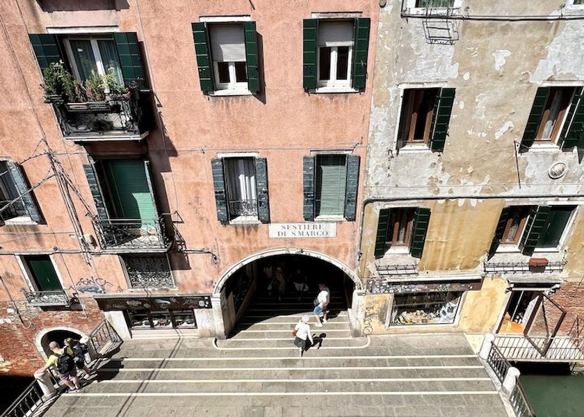 Veneto Venice Exterior Detail