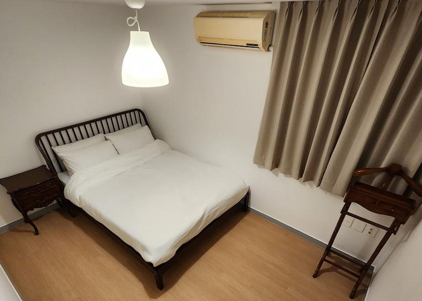 Gyeonggi Seoul Room