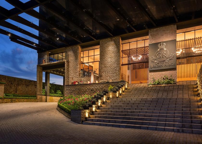 Nuwara Eliya District Nuwara Eliya Facade