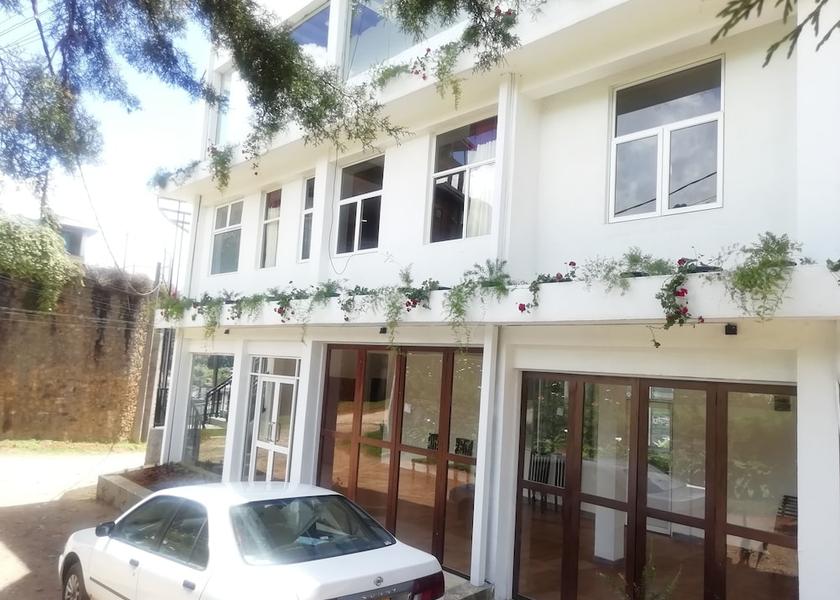 Central Province Nuwara Eliya Front of property