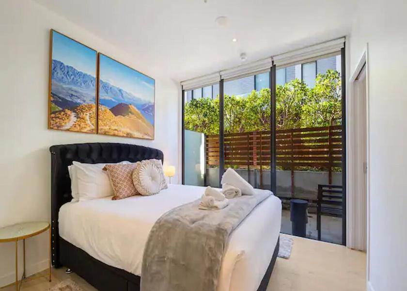 Auckland Region Auckland Room