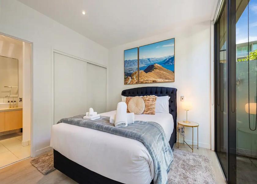 Auckland Region Auckland Room