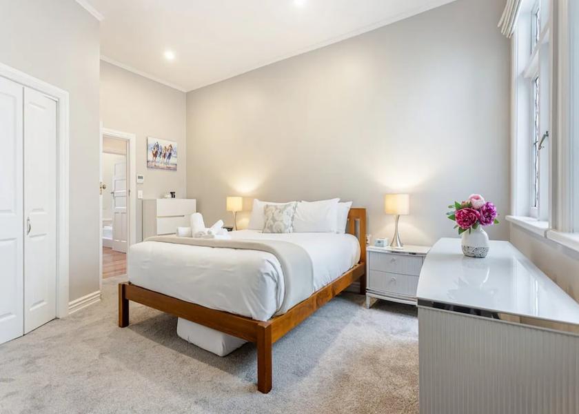 Auckland Region Auckland Room