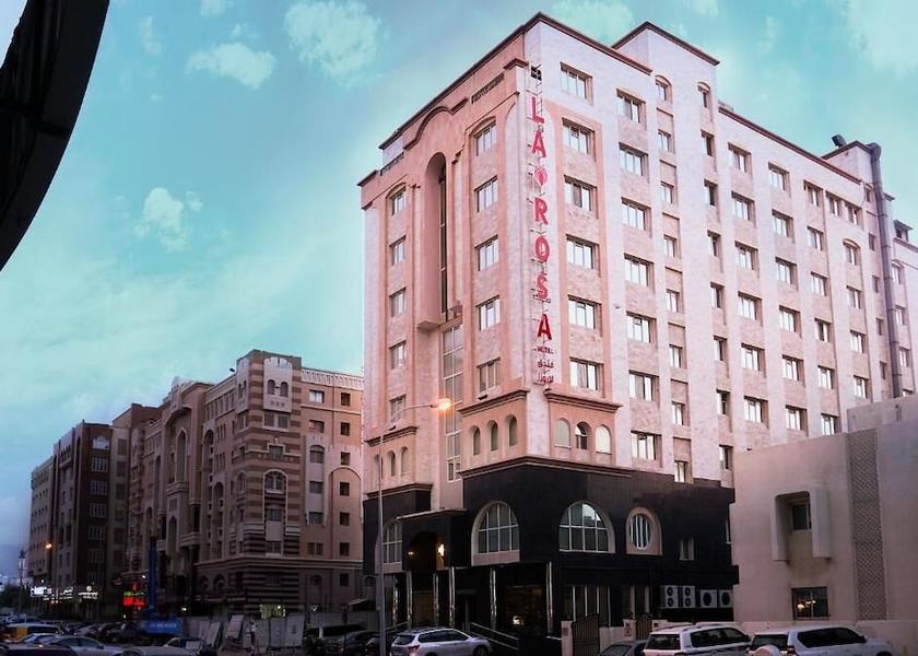  Muscat Exterior Detail