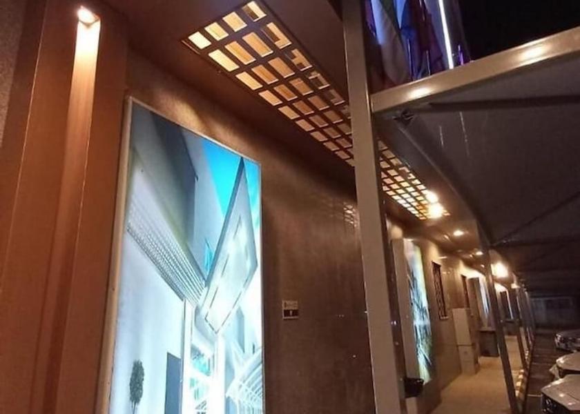  Jeddah Exterior Detail