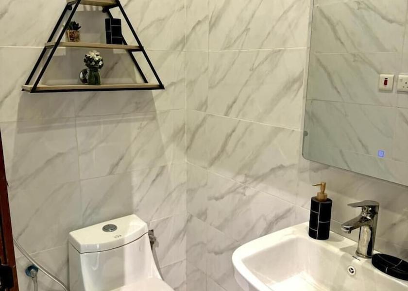  Jeddah Bathroom