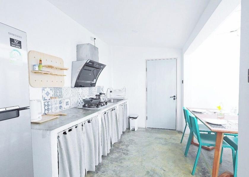 Bangkok Bangkok In-Room Dining