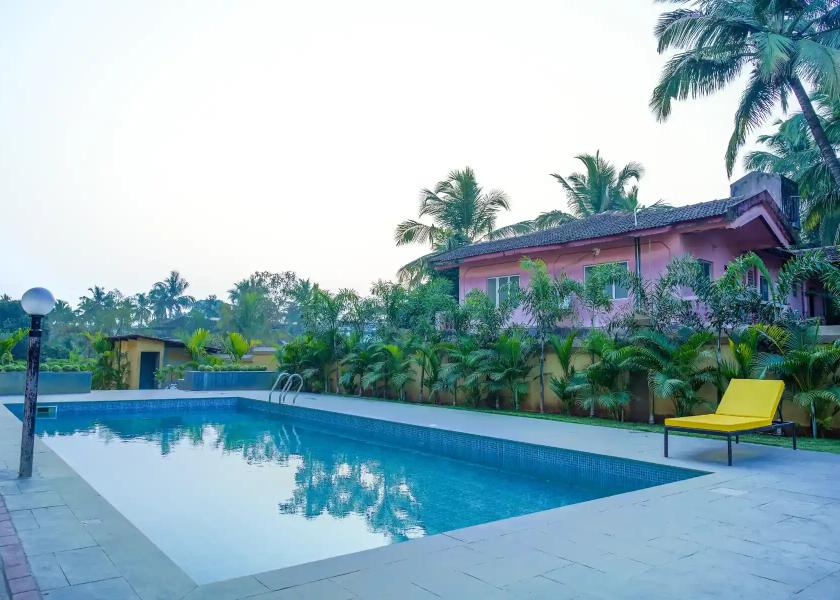 Goa Candolim Pool