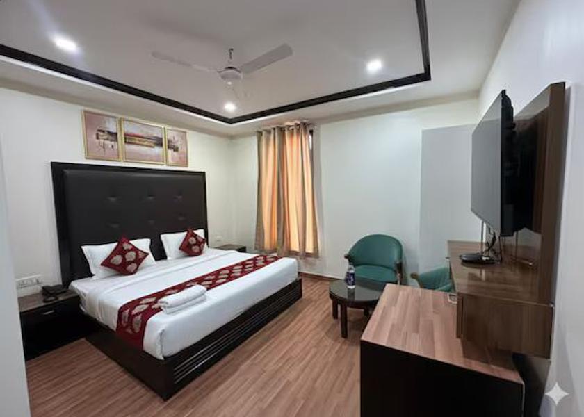 Delhi Delhi Deluxe Room