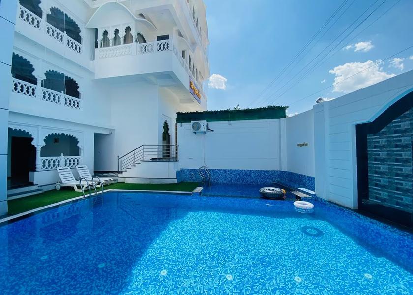 Rajasthan Udaipur Pool