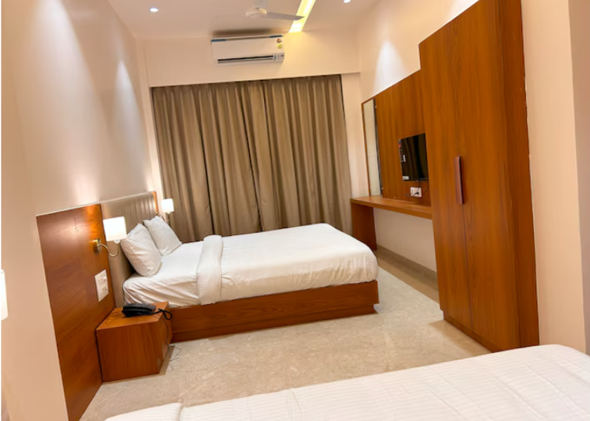 Maharashtra Shirdi Family Room