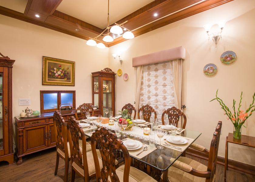 Uttarakhand Nainital Dining Area