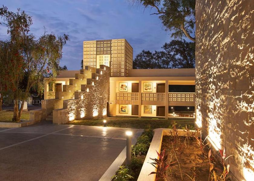 Madhya Pradesh Mandav Hotel Exterior