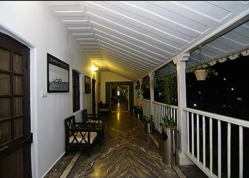 Madhya Pradesh Pachmarhi Public Areas
