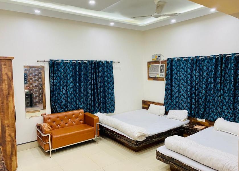 Bihar Sasaram Room