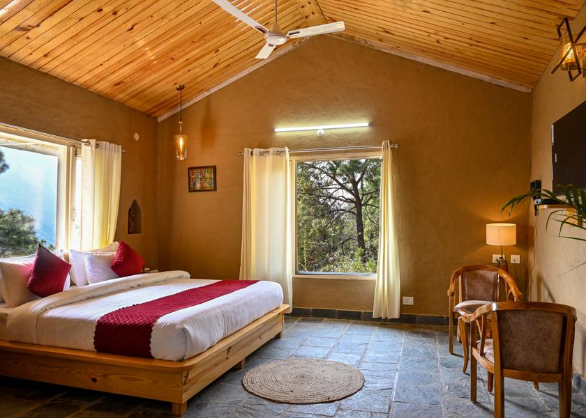 Himachal Pradesh Kandaghat Room